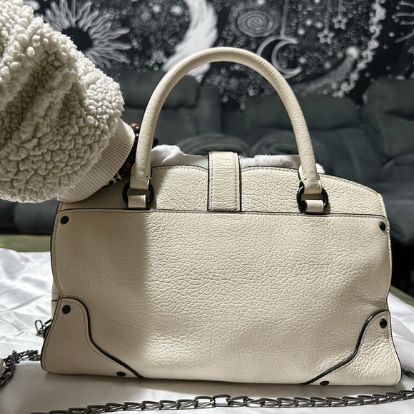 Coach soho shoulder bag  Cream Leather Handbag Crossbody purse - Picture 16 of 17